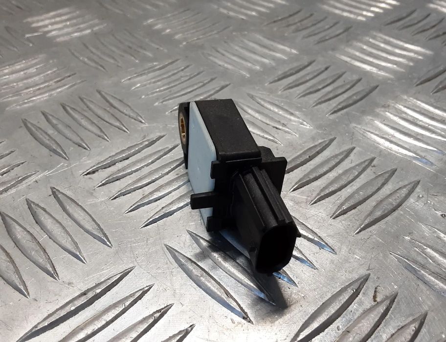 TOYOTA Verso 1 generation (2009-2015) Pravý zadný senzor nárazu 898310F010 28438986