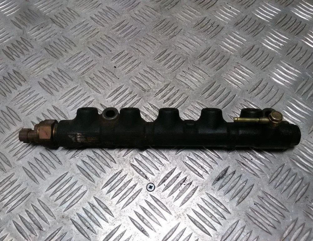 TOYOTA Previa 2 generation (2000-2006) Fuel Rail 28439794