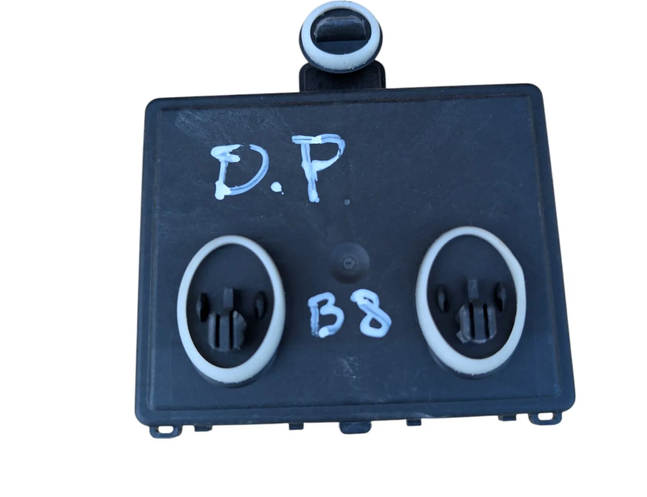 VOLKSWAGEN Passat B8 (2014-2023) Блок управления дверей передние  правые 5Q0959592K 31037627