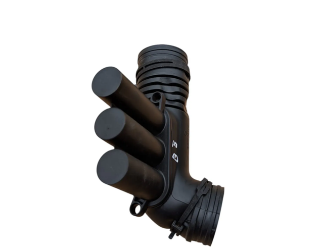 VOLKSWAGEN Passat B8 (2014-2023) Potrubie pre dodávku vzduchu 04E129651C 31681682