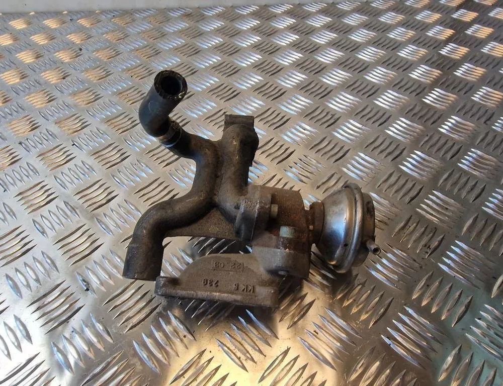 AUDI A8 D3/4E (2002-2010) EGR ventil 057131635F 31239416