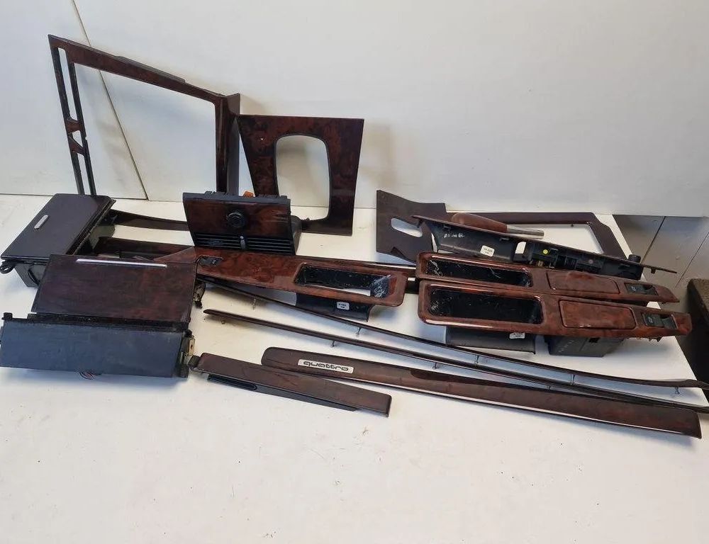 AUDI A8 D3/4E (2002-2010) Отделочный щит панели  4D1864377 31243253