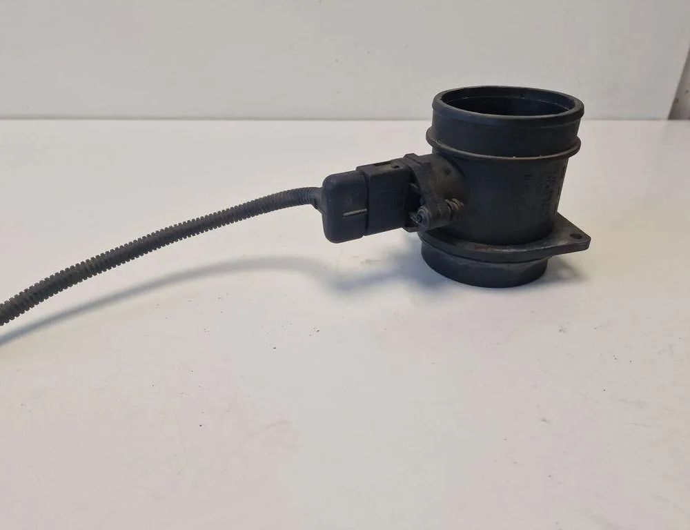 AUDI A8 D2/4D (1994-2002) Mass Air Flow Sensor MAF 07C906461A 31249162