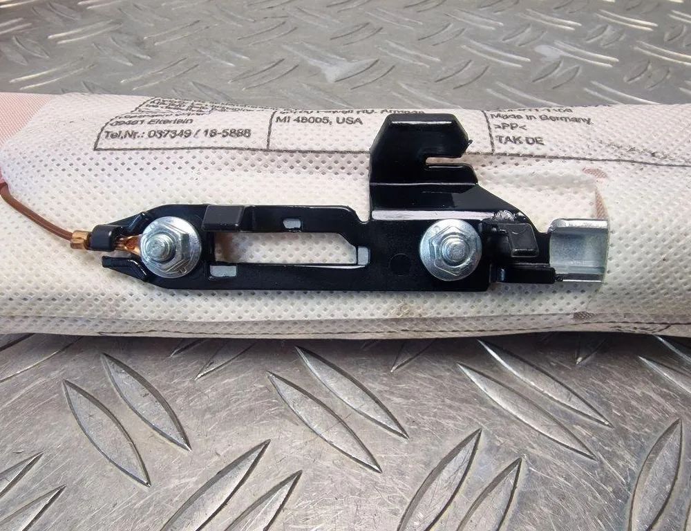 AUDI A4 B8/8K (2011-2016) Pravé predné sedadlo Airbag SRS 8K0880241F 31249524