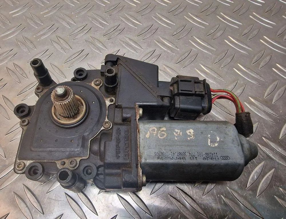 AUDI A6 C8/4K (2018-2024) Маторчик стеклоподъемника передней левой двери 4B0959802E,119024114 31251904