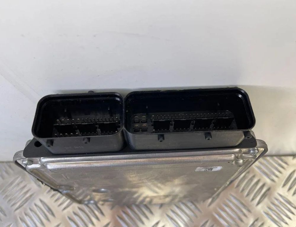 AUDI A6 C6/4F (2004-2011) Riadiaca jednotka motora 0261S02291,4F2907115 31271635