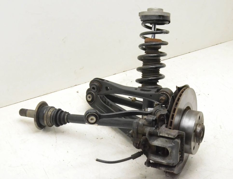 BMW X3 F25 (2010-2017) Ľavé zadné zavesenie 6796422,6786981,6787208,6786991,7598035 13681819