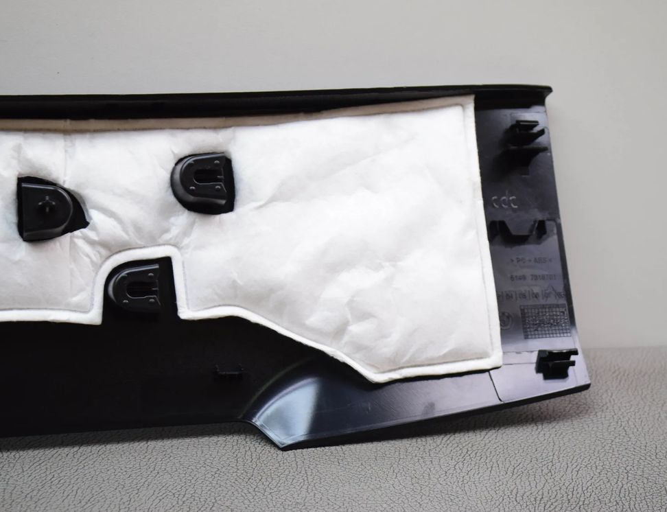 BMW X6 F16 (2014-2020) Обивка крышки багажника 7318701 17304775