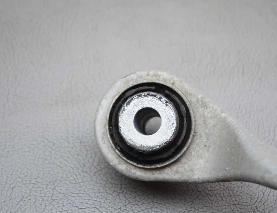 BMW X3 G01 (2017-2024) Pravé zadné rameno trojhranného ramena 6871012 18259768