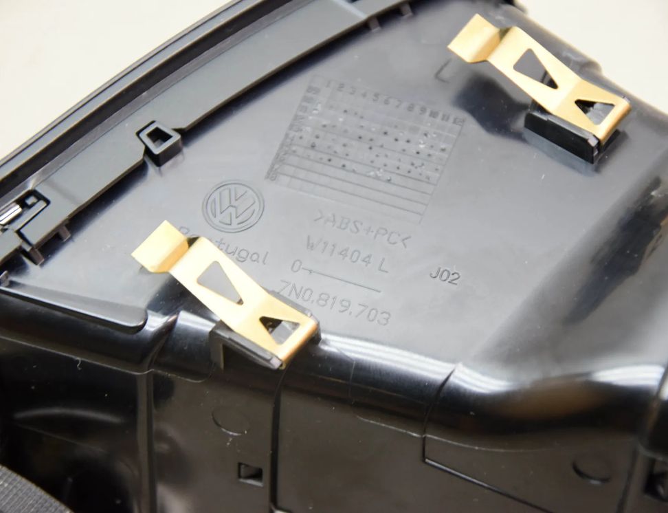 VOLKSWAGEN Sharan 2 generation (2010-2024) Dashboard Air Vents 7N0819703 22219561