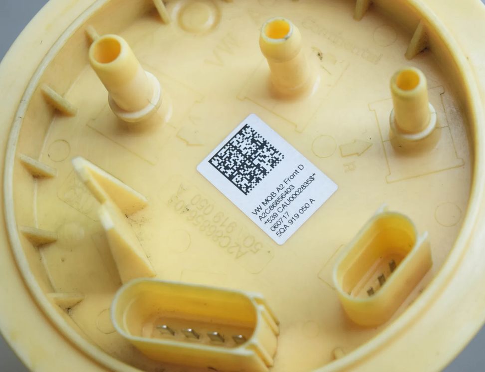 VOLKSWAGEN Touran 3 generation (2015-2023) Fuel Pump 5QA919050A 22924914