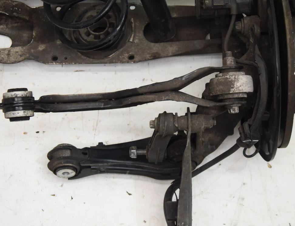 MERCEDES-BENZ A-Class W177 (2018-2024) Ľavé zadné zavesenie A1773206600,A2474230198,A1773504301,A2470300,A1773523100 23783257