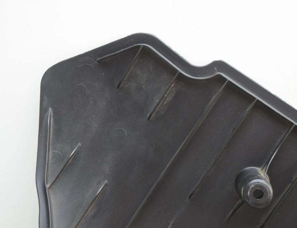 BMW 4 Series G22, G23, G26 (2020-2023) Prašná ochrana tlmiča nárazov 6876803 31058832