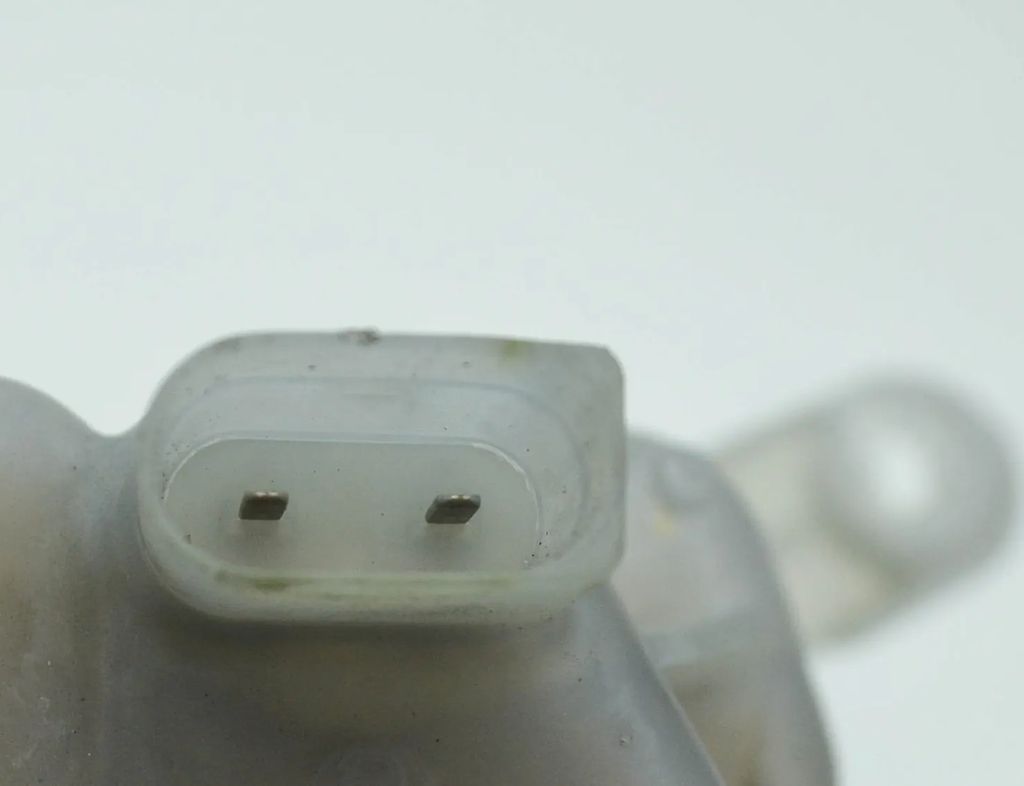 AUDI Q5 8R (2008-2017) Expanzná nádrž 8K0121405F 3856924