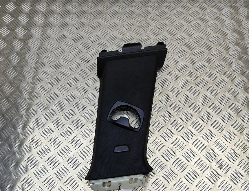 BMW 4 Series F32/F33/F36 (2013-2020) Стойка правой стороны 7311216,7326530 22663699