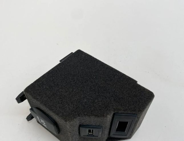 MERCEDES-BENZ SL-Class R231 (2012-2020) USB 2318202915,A2318202915 25070289