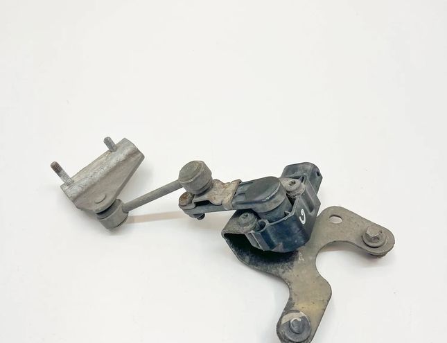 MERCEDES-BENZ SL-Class R231 (2012-2020) Датчик уровня высоты задний левый A0009050303,0009050303 30714312