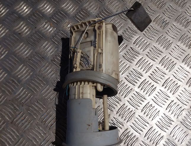 FORD Galaxy 1 generation (1995-2006) Palivové čerpadlo 7M3919050A 18314137