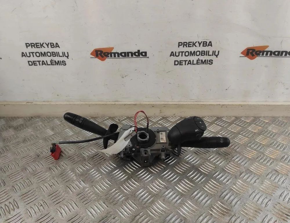 RENAULT Megane 1 generation (1995-2003) Подрулевой переключатель 54034960A 31571086