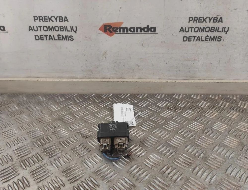 TOYOTA Land Cruiser Prado 90 Series (1996-2002) Relé 8826335090 31572720