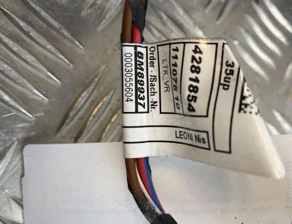 BMW 5 Series G30/G31 (2016-2023) Pravé predné dvere káble 9221028 31579904