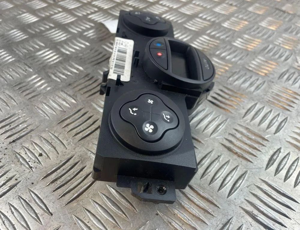 RENAULT Modus 2 generation (2007-2012) Iné riadiace jednotky 8200563524 31580460