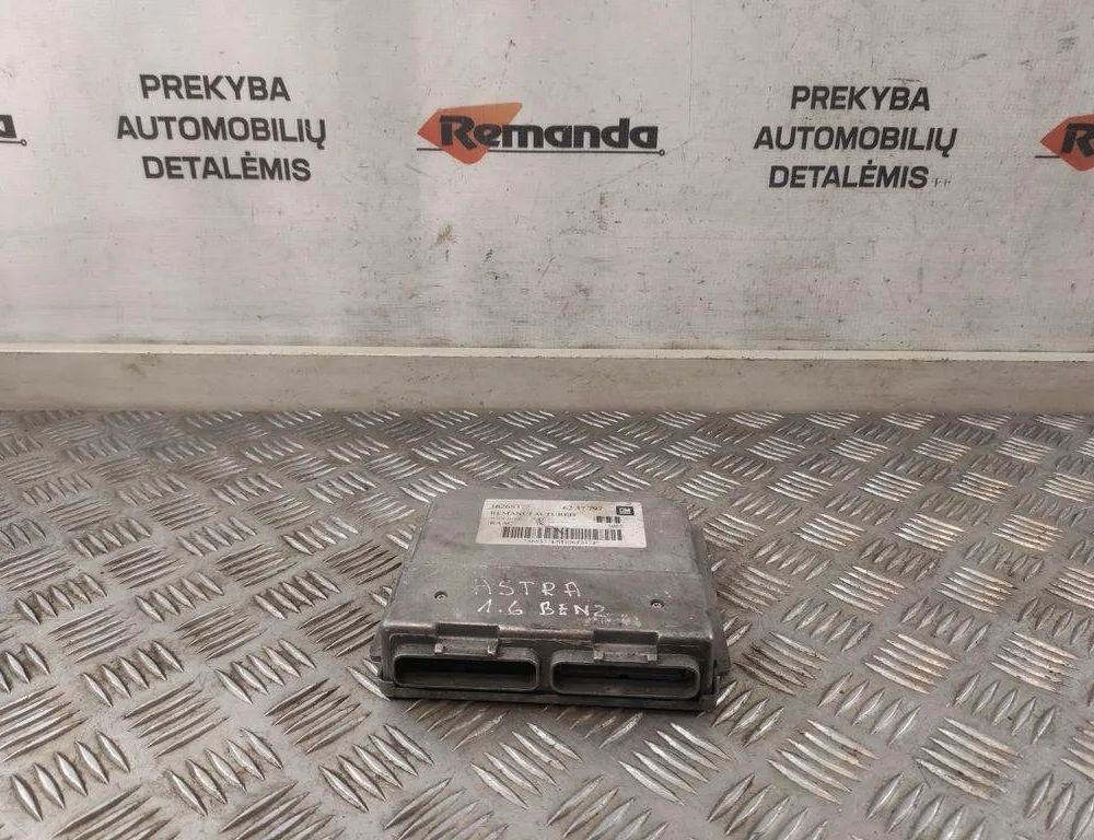 OPEL Astra G (1998-2009) Engine Control Unit ECU 16268377,6237797 31581901