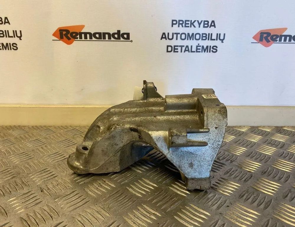 MERCEDES-BENZ Sprinter 2 generation (906) (2006-2018) Držiak motora na ľavej strane A6512231704 31583199