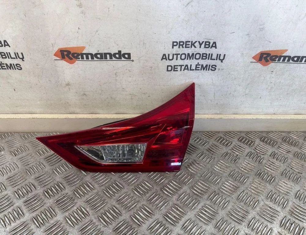 TOYOTA Auris 2 generation (2012-2015) Фонарь крышки багажника правый 05170237 31583640