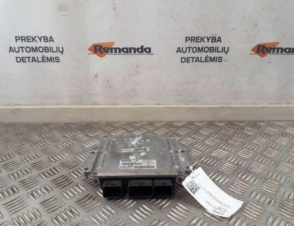 CITROËN C4 Picasso 1 generation (2006-2013) Engine Control Unit ECU 0281010886 31585322