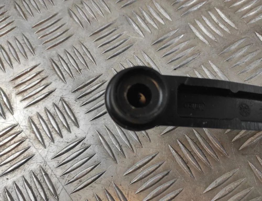 HYUNDAI ix20 1 generation (2010-2020) Predné stierače AS12U 31586035