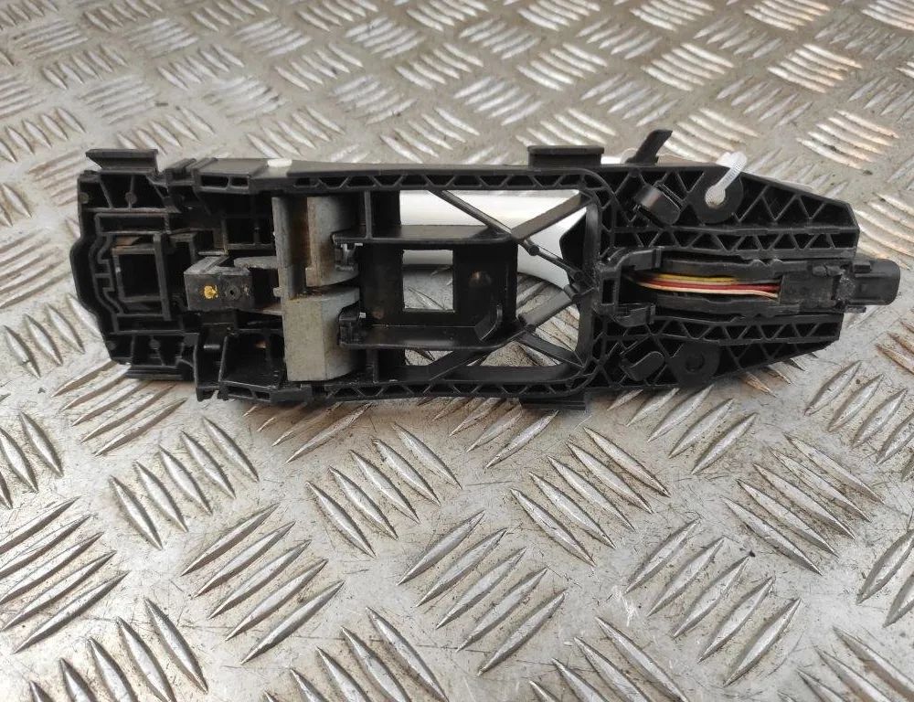 VOLKSWAGEN Golf 7 generation (2012-2024) Left Side Sliding Door Exterior Handle 5N0839885H,301615 31587021