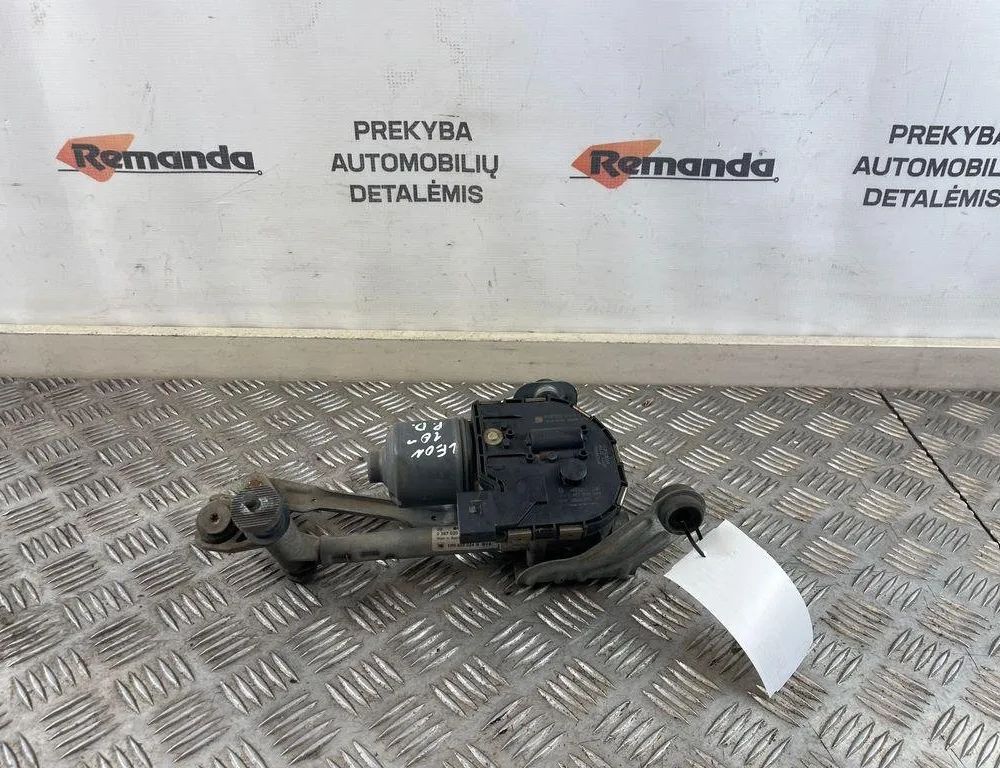 SEAT Leon 2 generation (2005-2012) Mechanizmus stierača predného čelného skla 1P0955024B 31589762