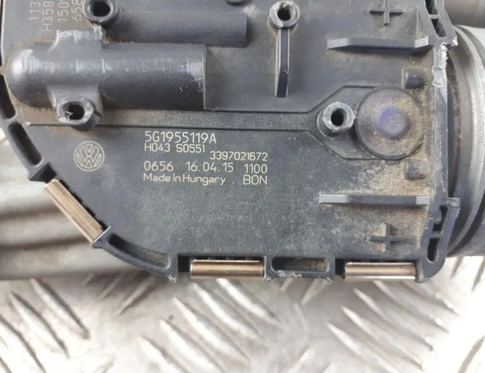 VOLKSWAGEN Golf 7 generation (2012-2024) Front Windshield Wiper Mechanism 3397021672 31590462