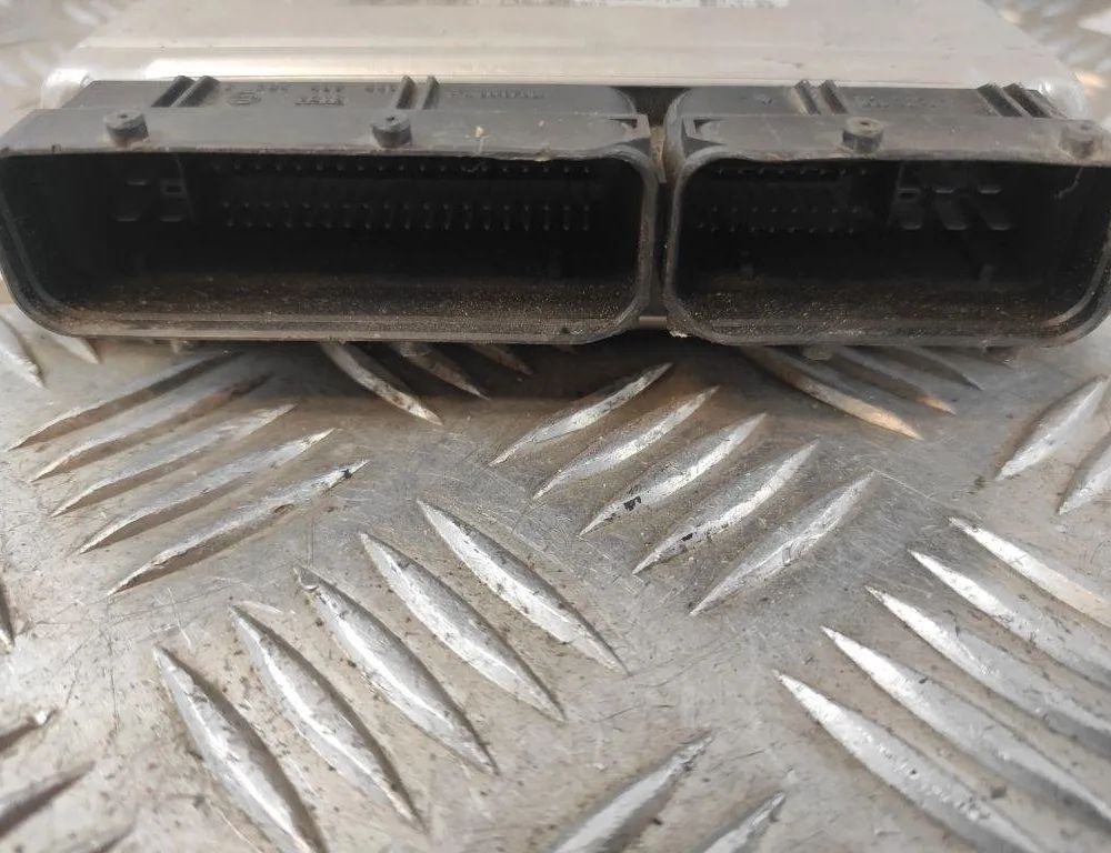 AUDI A6 C8/4K (2018-2024) Блок управления двигателем 8E0907401Q,0281011135 31594418