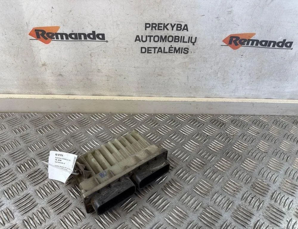 OPEL Zafira A (1999-2003) Relé ventilátora chladiacej kvapaliny 24462346 31608419