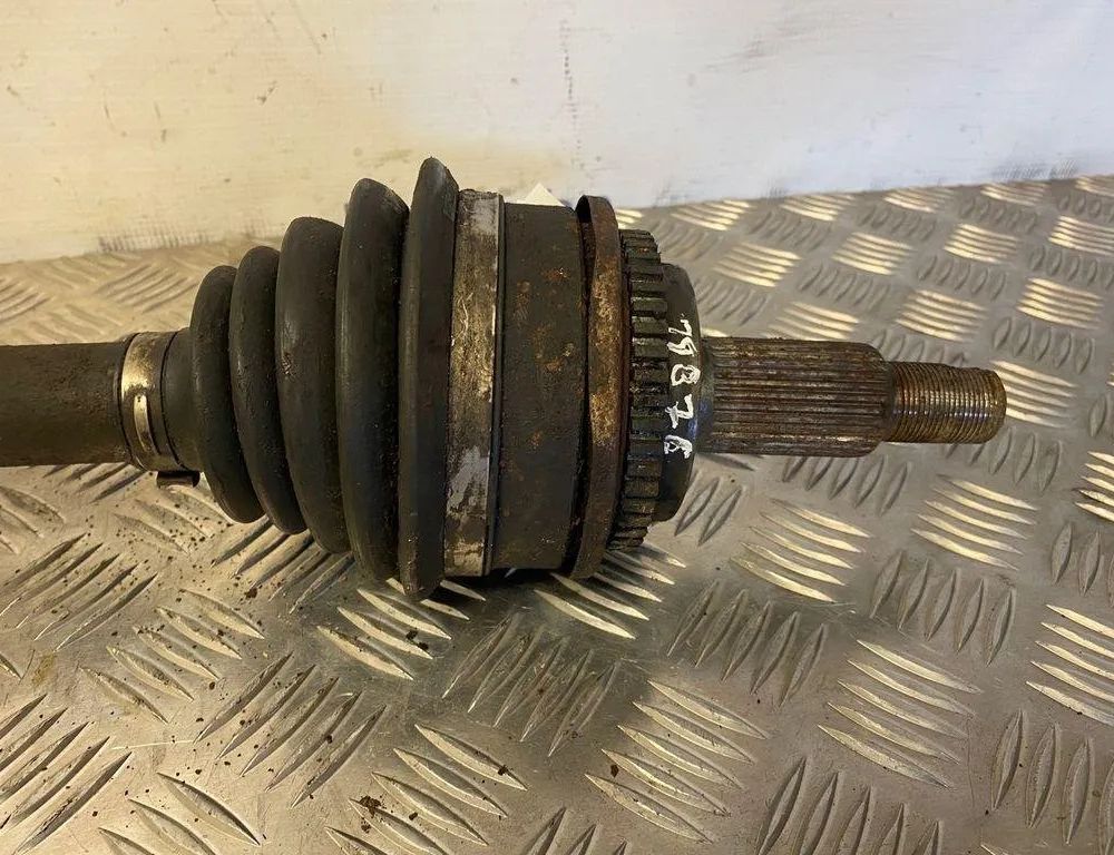 LAND ROVER Range Rover Sport 1 generation (2005-2013) Rear Right Driveshaft 31610136