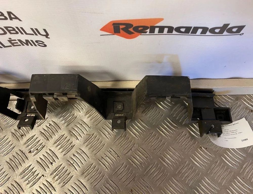 VOLVO V50 1 generation (2003-2012) Держатель заднего бампера правый 30763014 31610377