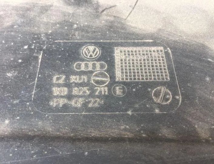 VOLKSWAGEN Touran 1 generation (2003-2015) Задняя средняя нижняя защита 1K0825211E 21444557