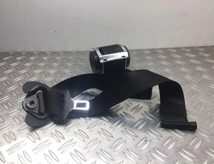 BMW 5 Series F10/F11 (2009-2017) Pravý predný bezpečnostný pás 610126200B,615383300E,110610 22372768