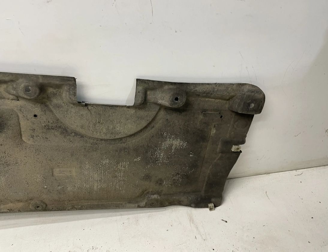 BMW 7 Series F01/F02 (2008-2015) Left Side Underbody Cover 7185033 22837985