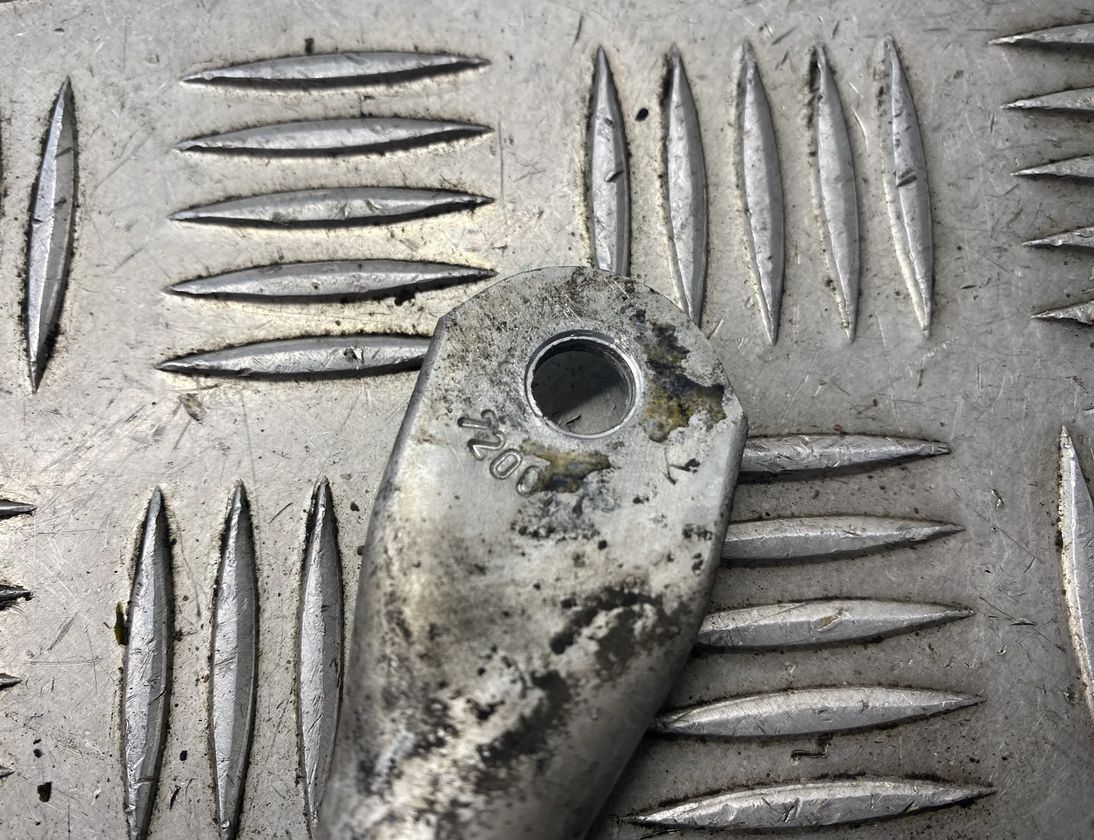 BMW 5 Series F10/F11 (2009-2017) Držiak radiátora 7200775 24286565