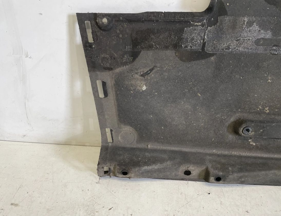 AUDI A7 C7/4G (2010-2020) Ľavý spodný kryt 4G0825207 24471287