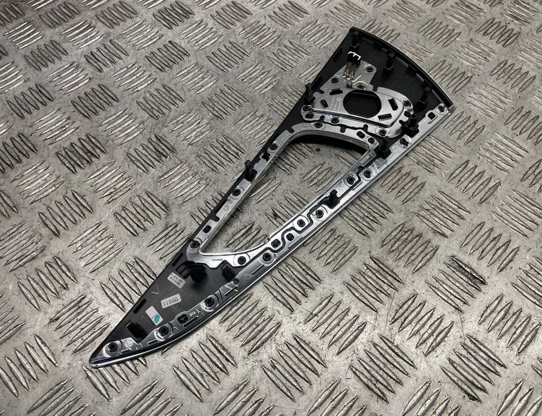 AUDI A6 C7/4G (2010-2020) Zadný ľavý dverový panel 4G0867419 27370035