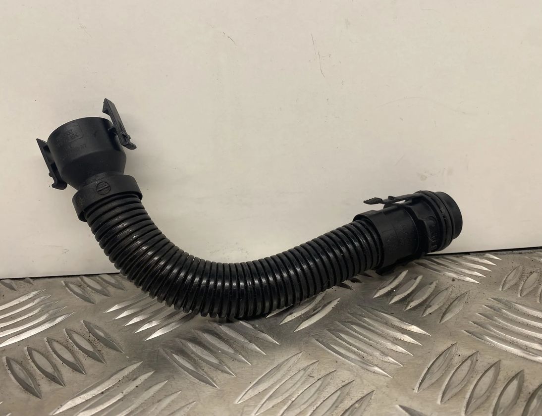 BMW 3 Series E90/E91/E92/E93 (2004-2013) Dýchacia hadica 7803842 27514522