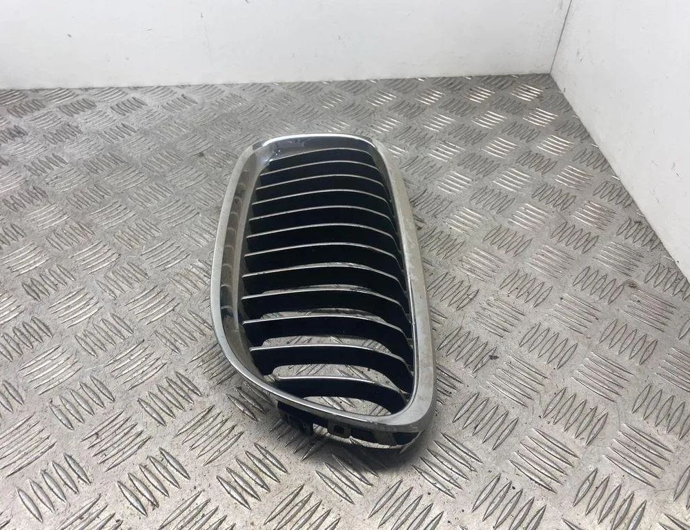 BMW 5 Series F10/F11 (2009-2017) Radiator Grille 7200727 30987978