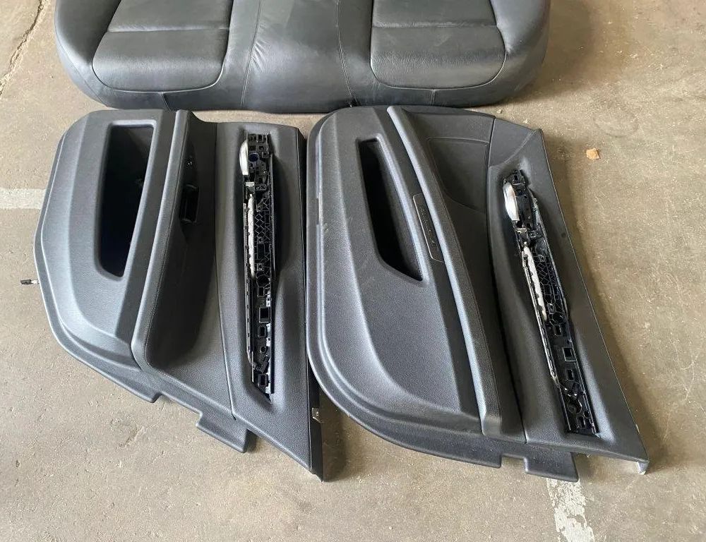 BMW 7 Series F01/F02 (2008-2015) Interiérové sedadlá s kitom dverí 30989526