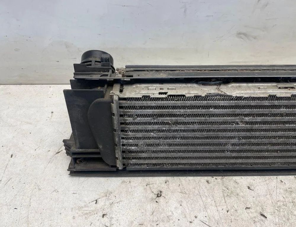 BMW 3 Series F30/F31 (2011-2020) Радиатор интеркулера 7600532 30992543