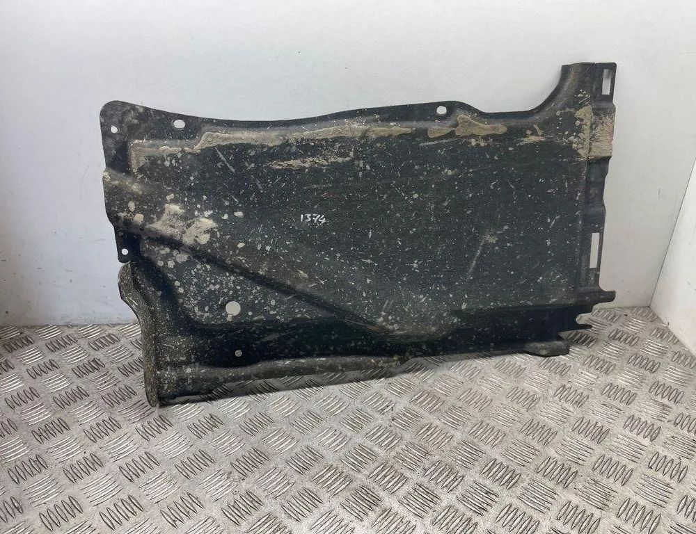 AUDI A7 C7/4G (2010-2020) Ľavý spodný kryt 4G8825215C 30995008