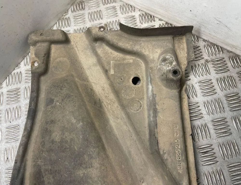 AUDI A7 C7/4G (2010-2020) Другие тайные панели 4G8825215C 30997172